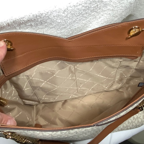 Michael Kors Jet Set Travel Large Chain Shoulder Tote Bag - Picture 7 of 14